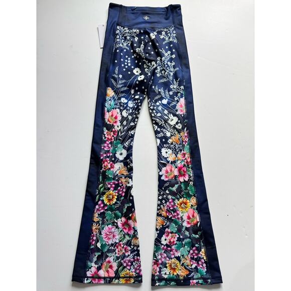 JOHNNY WAS Bursting High Waist Sculpting Baby Bell Leggings Size XS - Picture 2 of 3